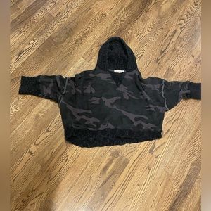 Girls size XL Vintage Havana Camo sweater